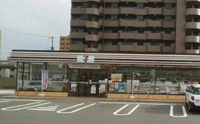 セブンイレブンさんまで390m