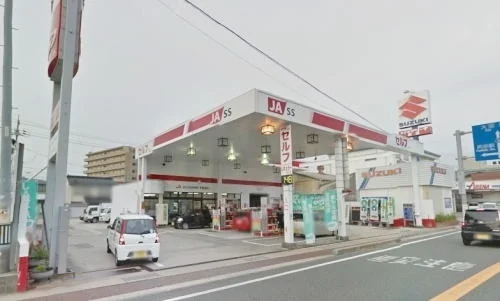 ガソリンスタンドまで500m