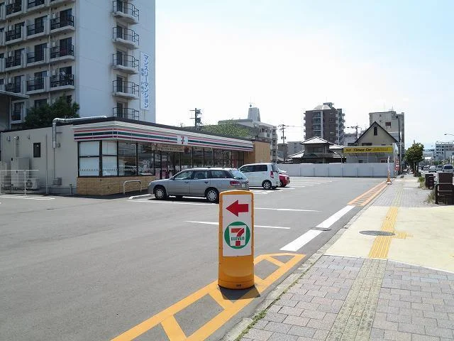 セブンイレブンまで210m