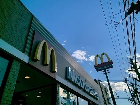 マクドナルド　港南中央店まで470m