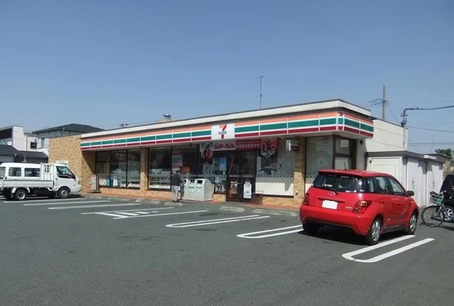 セブンイレブン浜松中島３丁目店まで270m