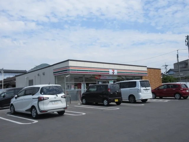 セブンイレブンまで350m