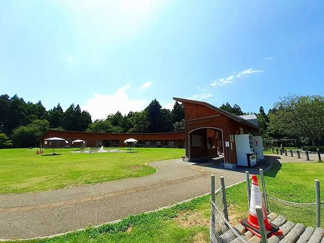 大潟水と森公園まで1900m