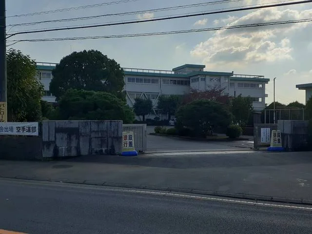 茨城県立石岡商業高校まで452m