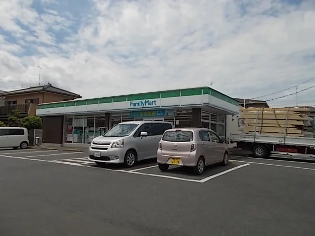 ファミリーマート水戸石川店まで280m