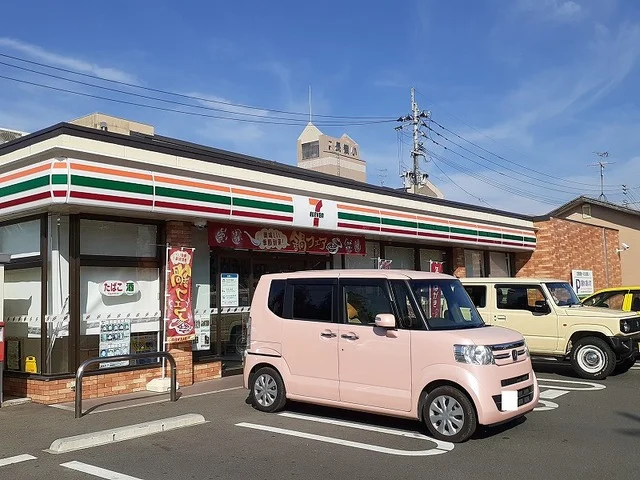 セブンイレブン長嶺小前店まで450m
