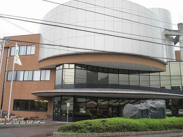 東みよし町役場まで1400m