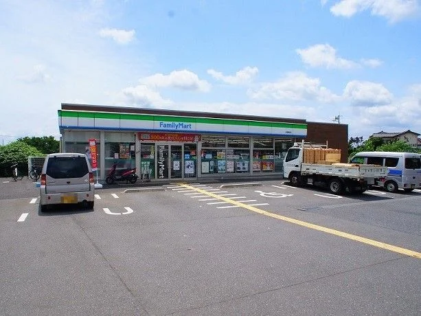 ファミリーマート藤波店まで500m