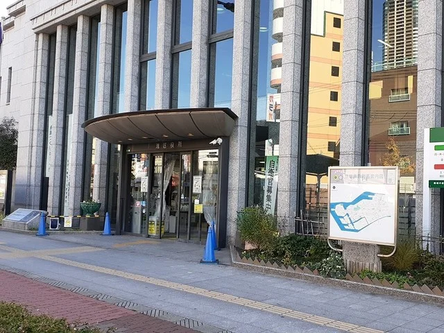 港区役所まで720m