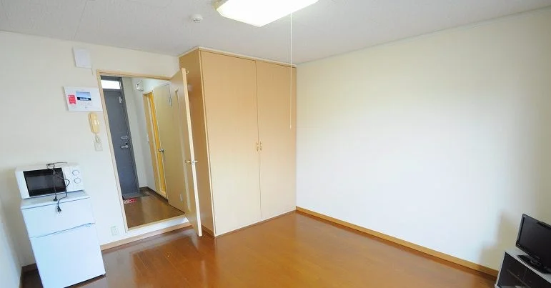 同タイプ部屋の写真となり設備等は現況と異なる場合があります。