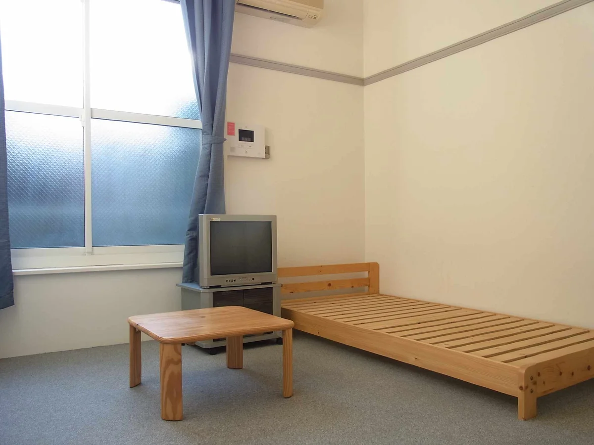 現状優先　家具あり部屋