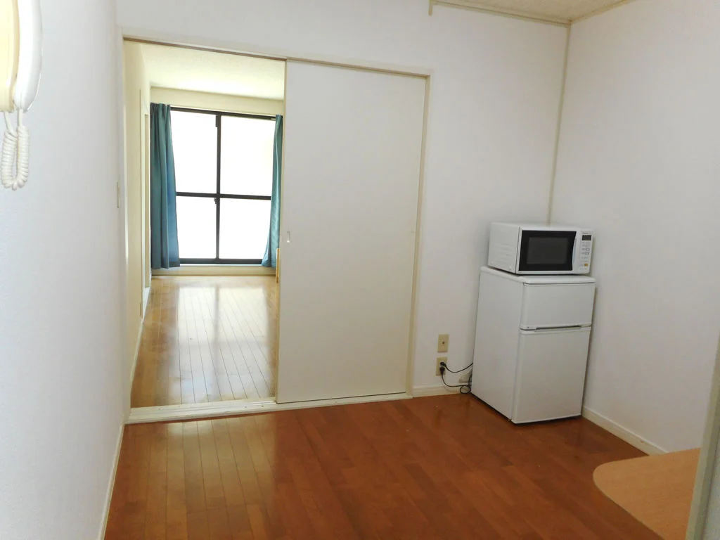 部屋によっては家具家電が付いておりません