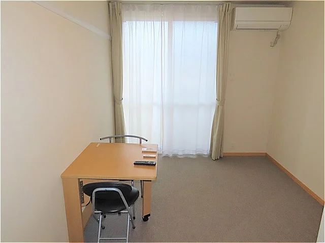 家具家電が備え付けのお部屋です