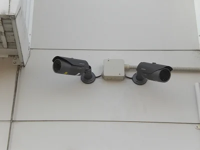 監視カメラ