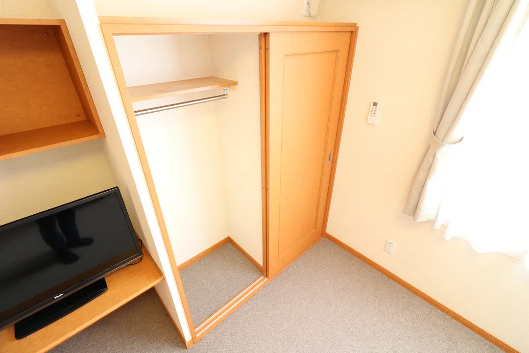 大型クローゼットにより女性の方でも収納が安心