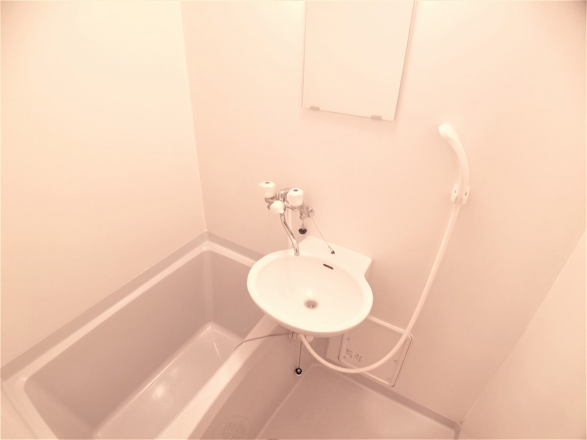 設備・使用は号室により異なる為、現況を優先致します。