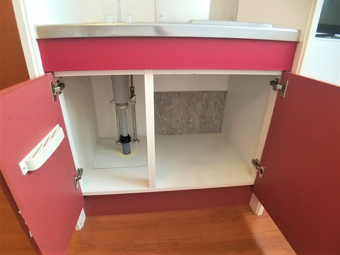 シンク下もたっぷり収納出来ます。