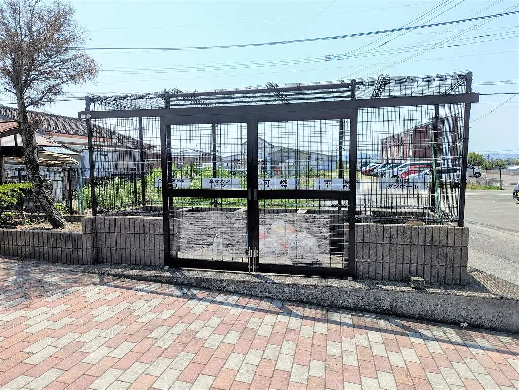 ゴミ置き場