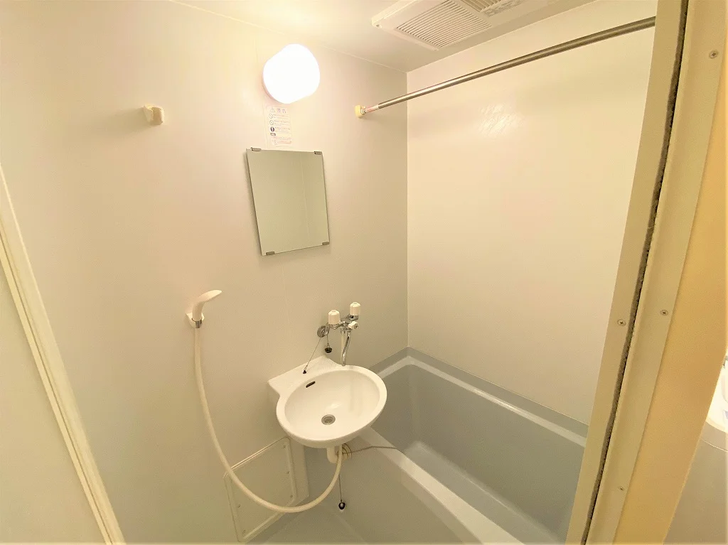 設備・使用は号室により異なる為、現況を優先致します。