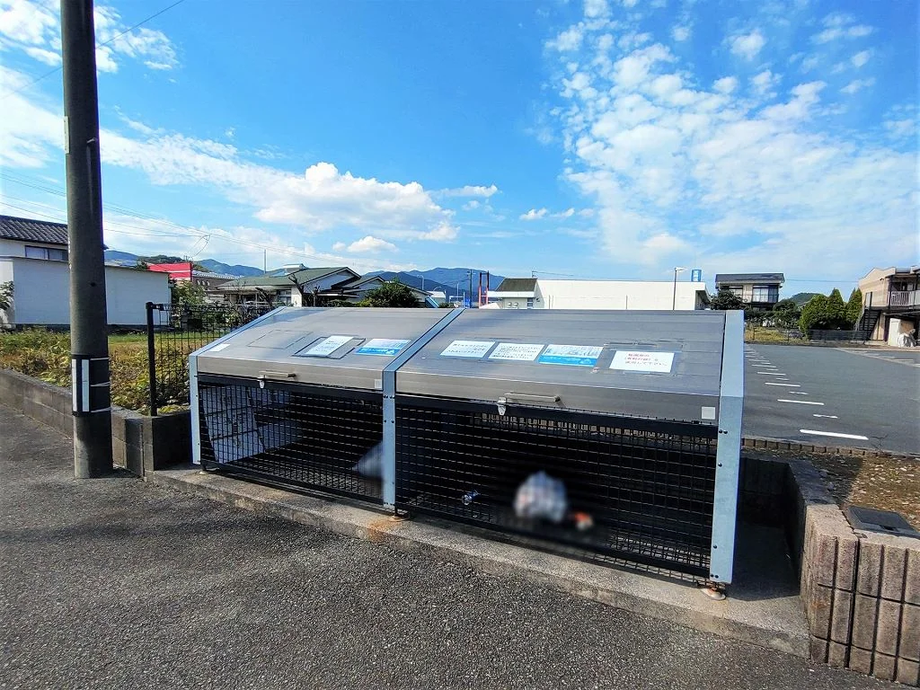 ゴミ捨て場