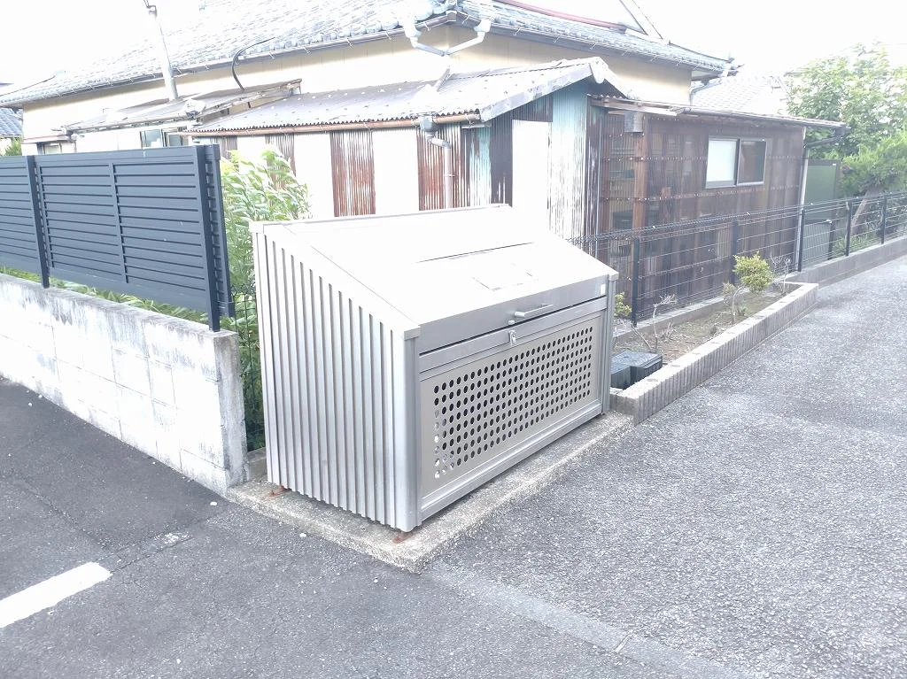 ゴミ置き場