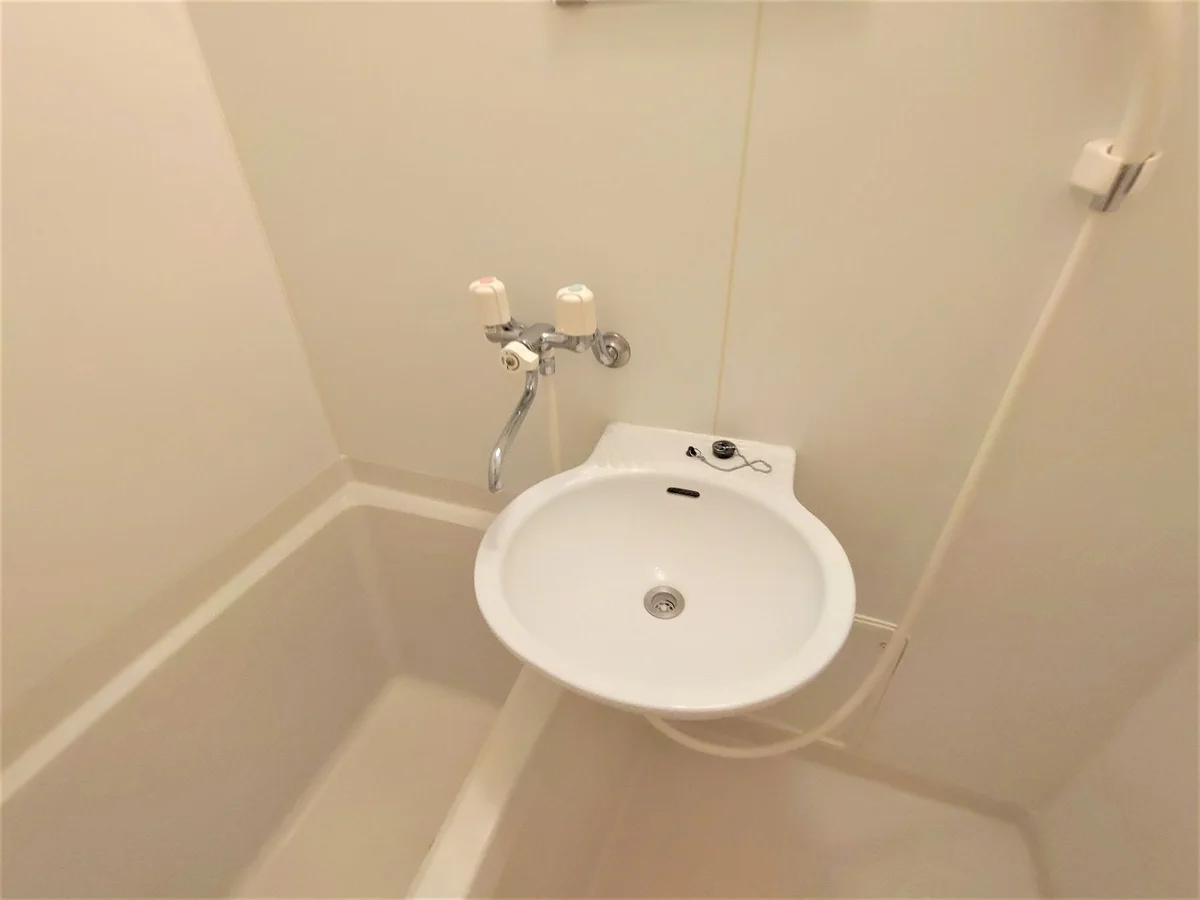 設備・使用は号室により異なる為、現況を優先致します。