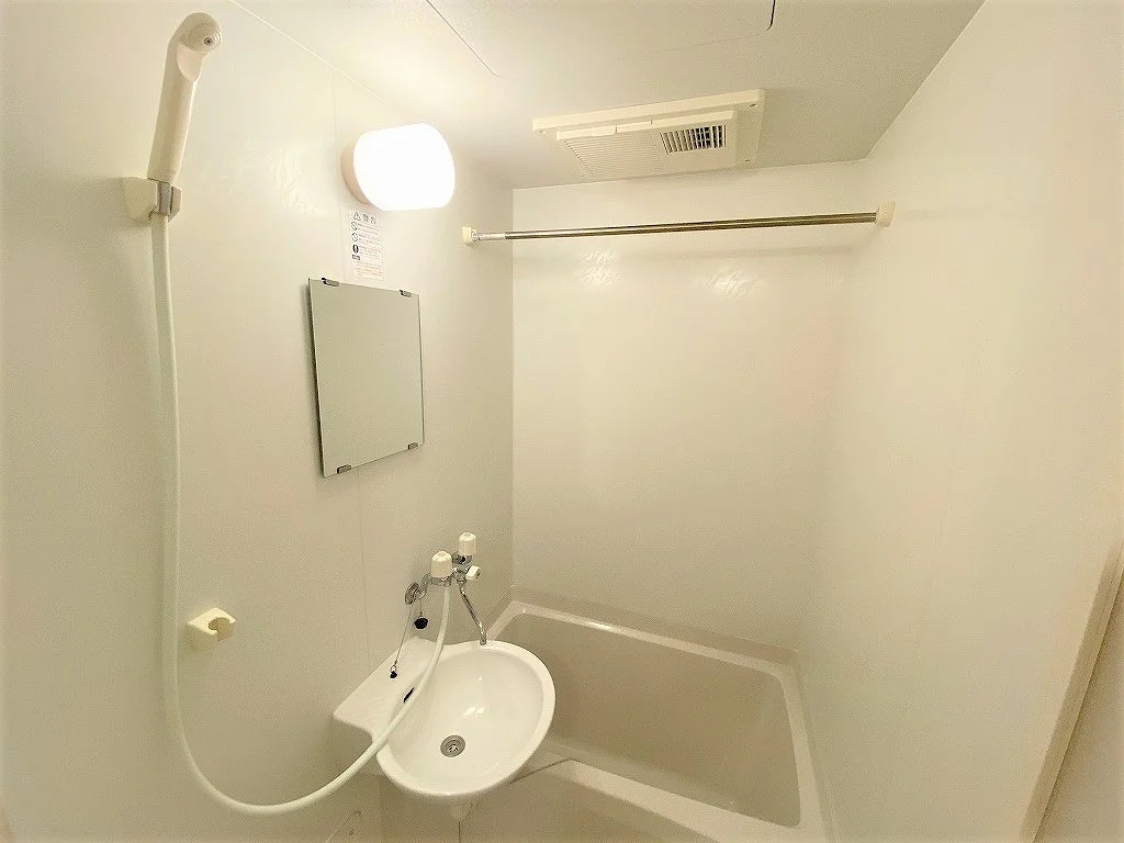 設備・仕様は号室により異なる為、現況を優先致します。