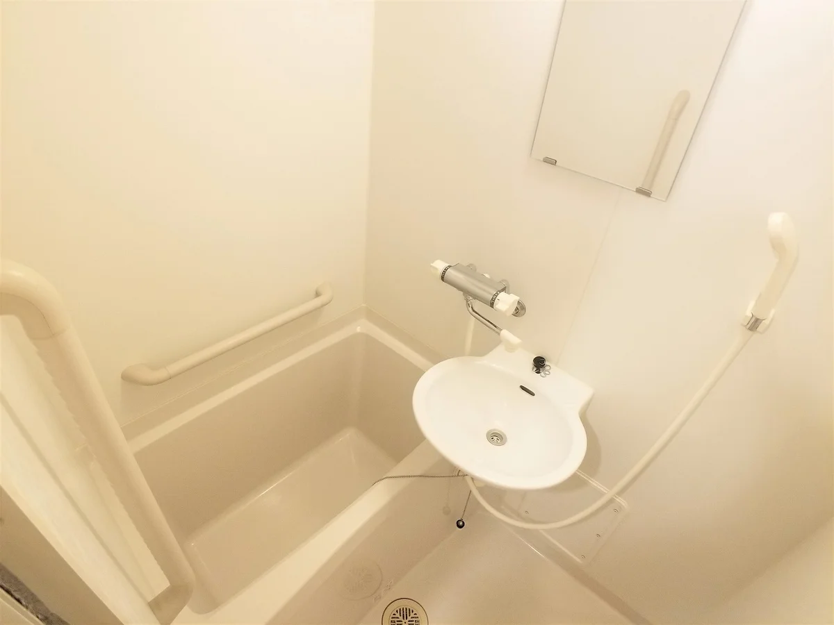 設備・使用は号室により異なる為、現況を優先致します。