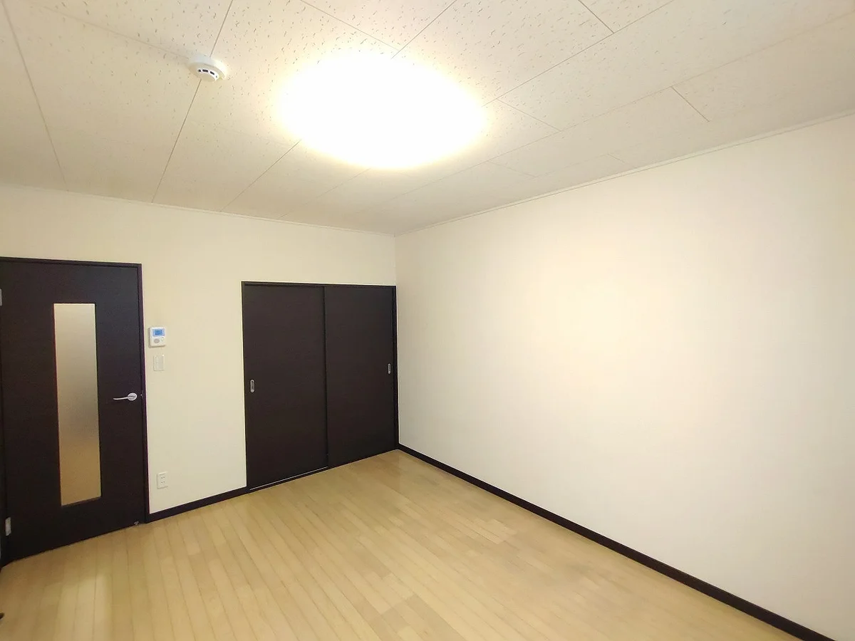 設備・使用は号室により異なる為、現況を優先致します。