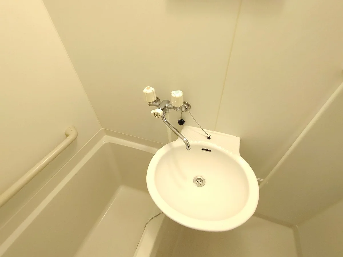 設備・使用は号室により異なる為、現況を優先致します。