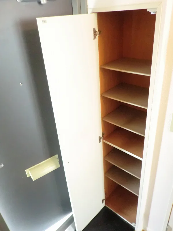 シューズボックス