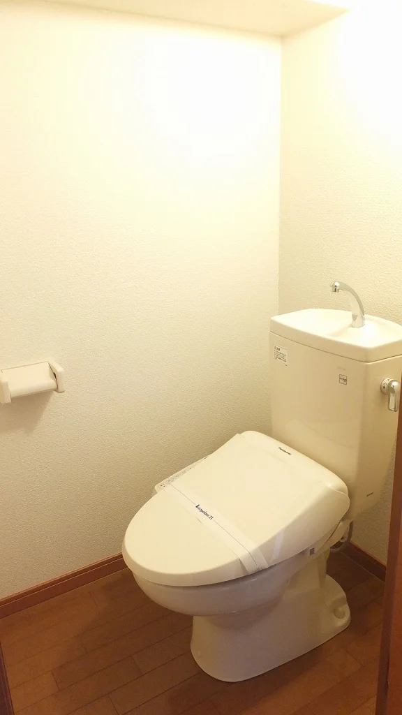 温水洗浄便座機能付き