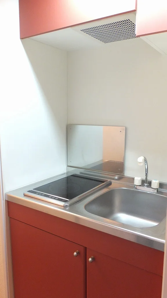 2口の電気コンロ付き