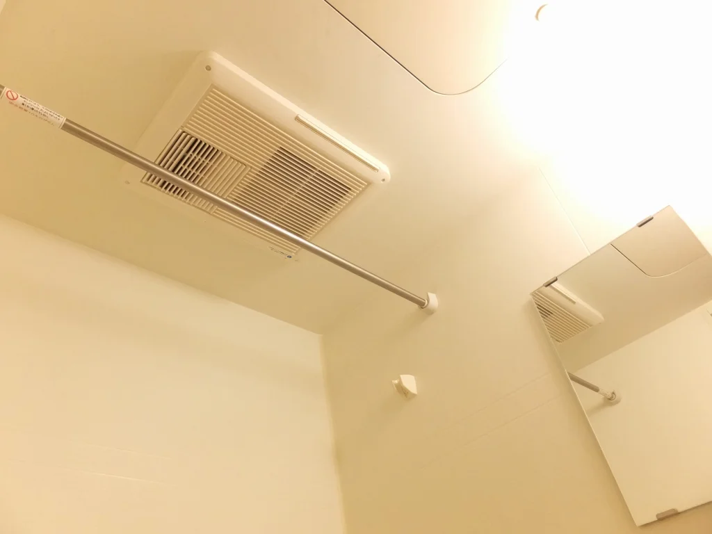 浴室換気乾燥機付きなので雨の日のお洗濯も安心です。