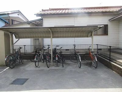 屋根付き駐輪場