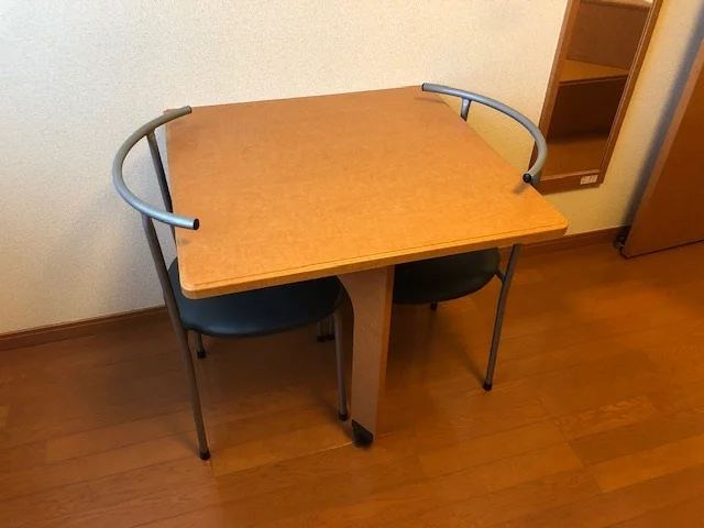 テーブル・椅子