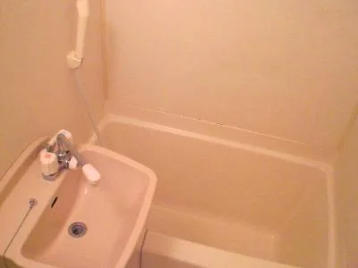 トイレ、バスはもちろん別