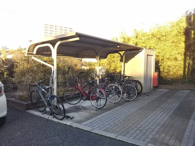 屋根付き駐輪場