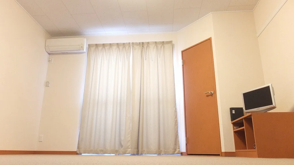 2Fの床面は、カーペット敷きです。