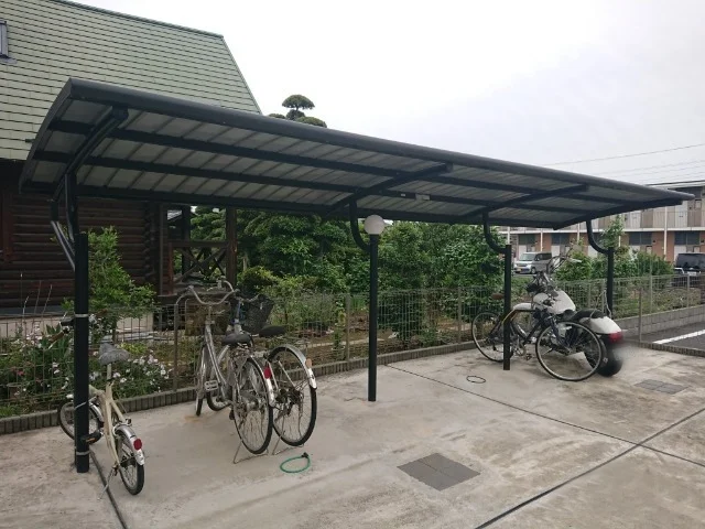 屋根付き駐輪場