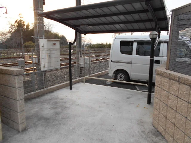 屋根付き駐輪場