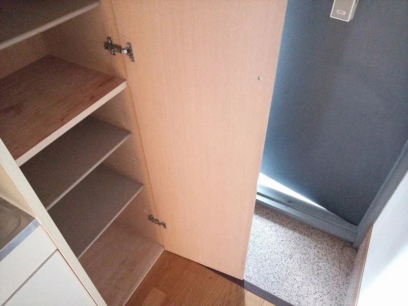 シューズボックス付き