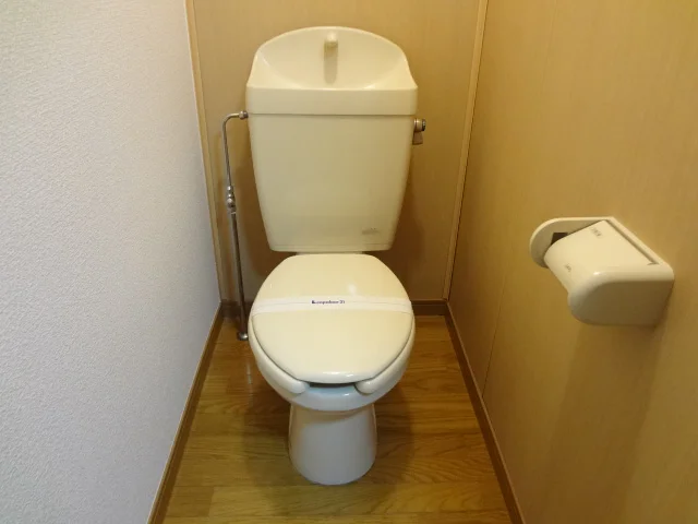 風呂トイレ別！