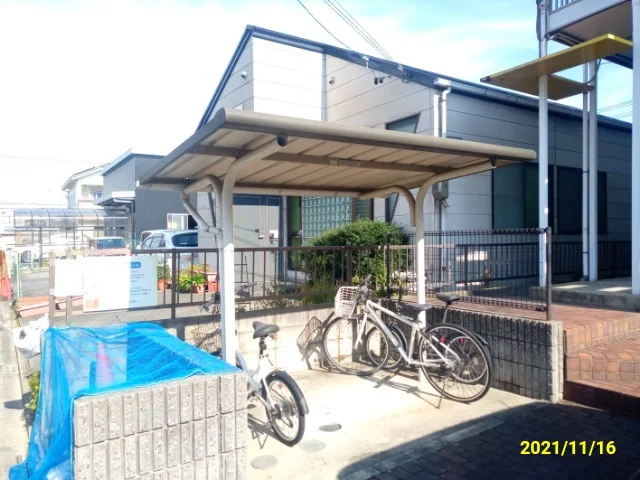 屋根付き駐輪場