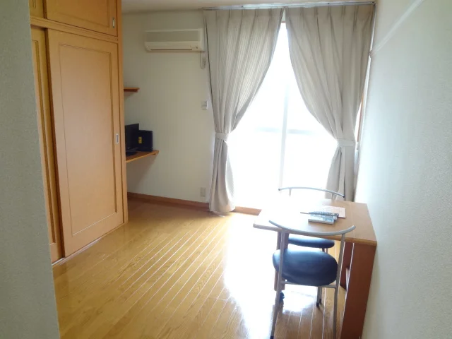 机は用途に合わせて折りたたみ可能！