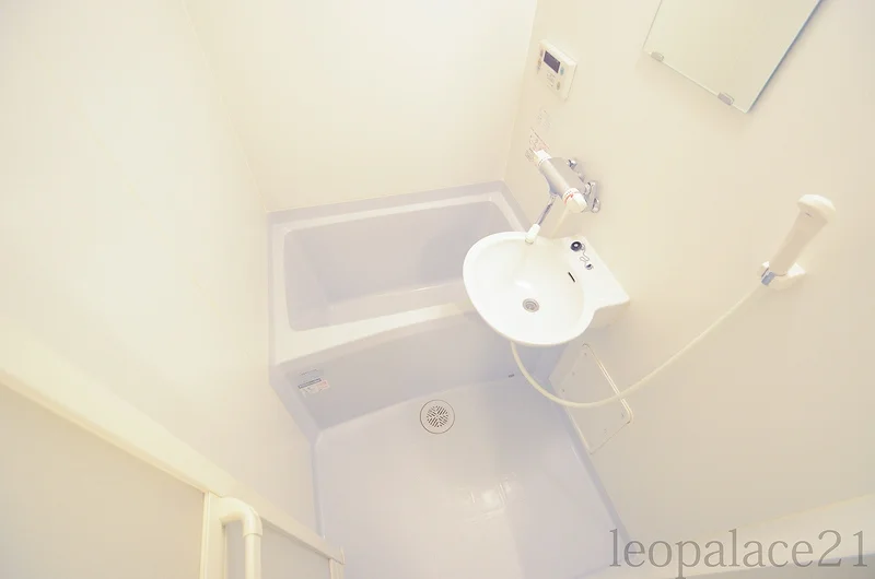 実際のお部屋と異なる場合がございます。