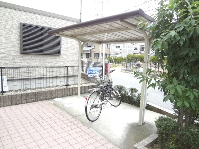 屋根付き駐輪場