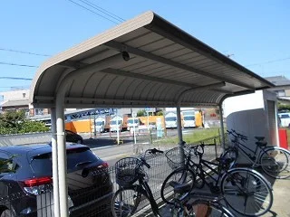 屋根付き駐輪場