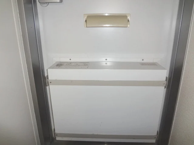 宅配ボックス有り