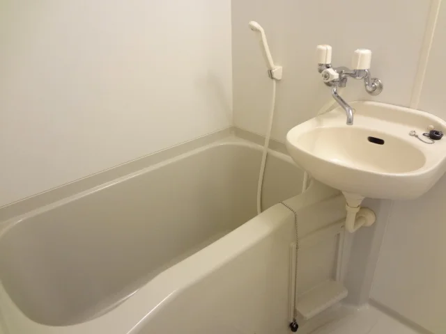 雨の日にも便利な浴室乾燥機付き！